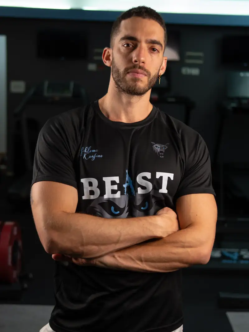 שלומי קונפינו במתחם BEAST